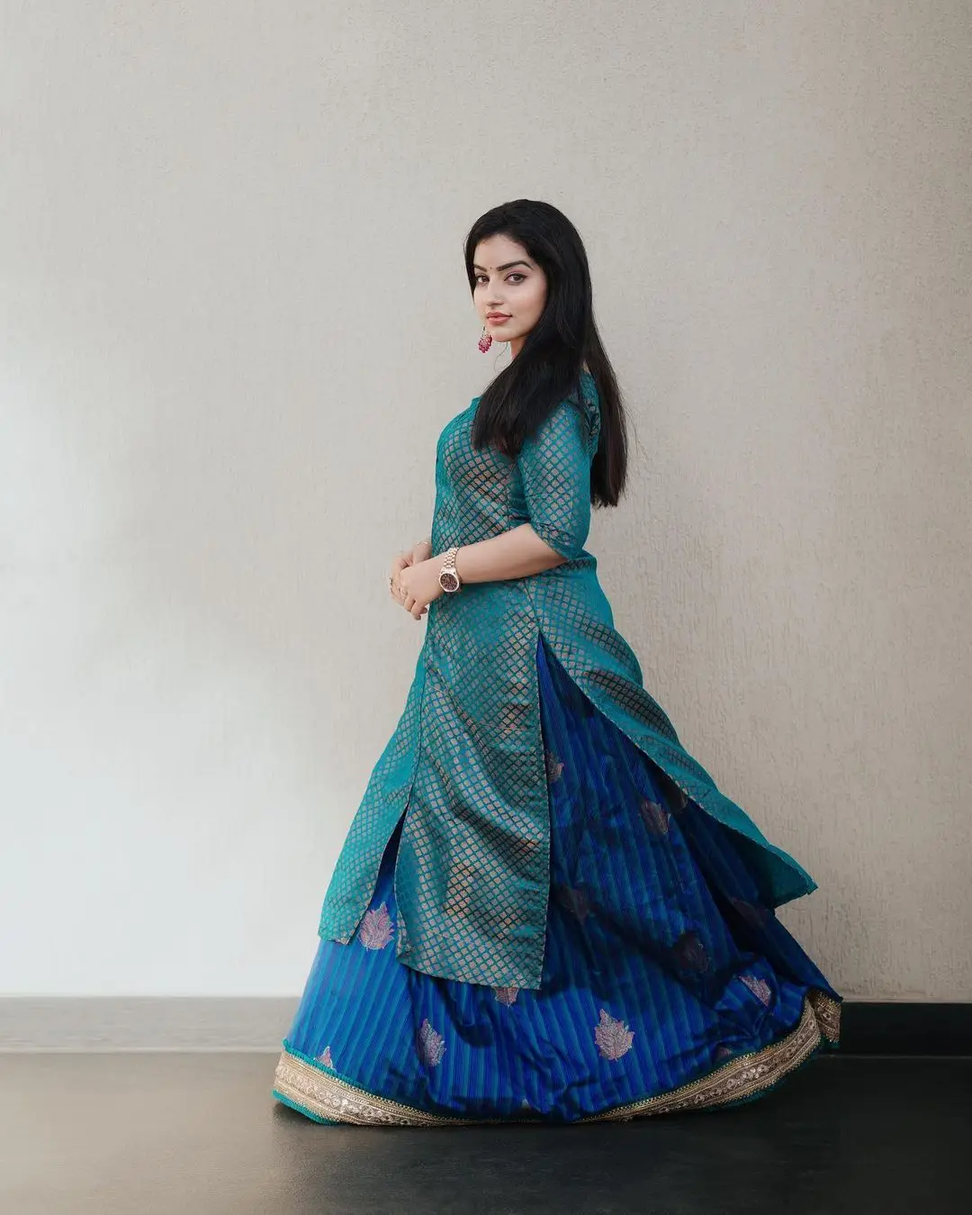 Malavika Menon In South Indian Traditional Blue Gown